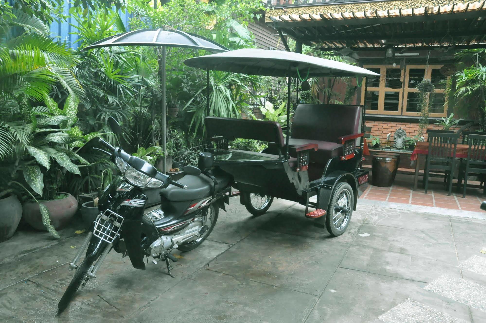 Big Lyna Villa & Homestay Siem Reap Exterior photo